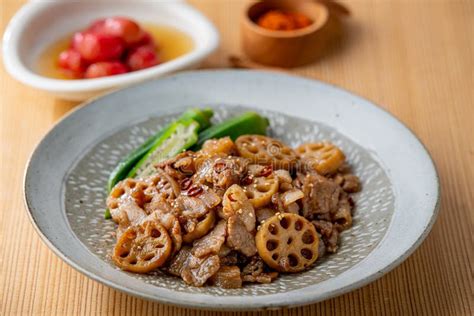 さつまいも れんこん 豚肉 - 秋の味覚を彩る三つの食材